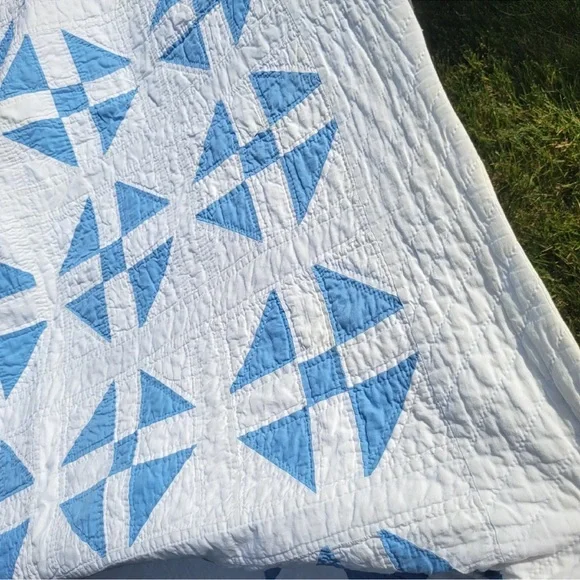 Vintage Quilt - Picture 6 of 7